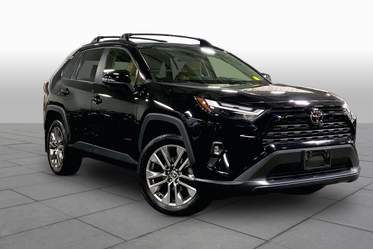 Used 2023 Toyota RAV4 XLE Premium AWD/4WD image 3