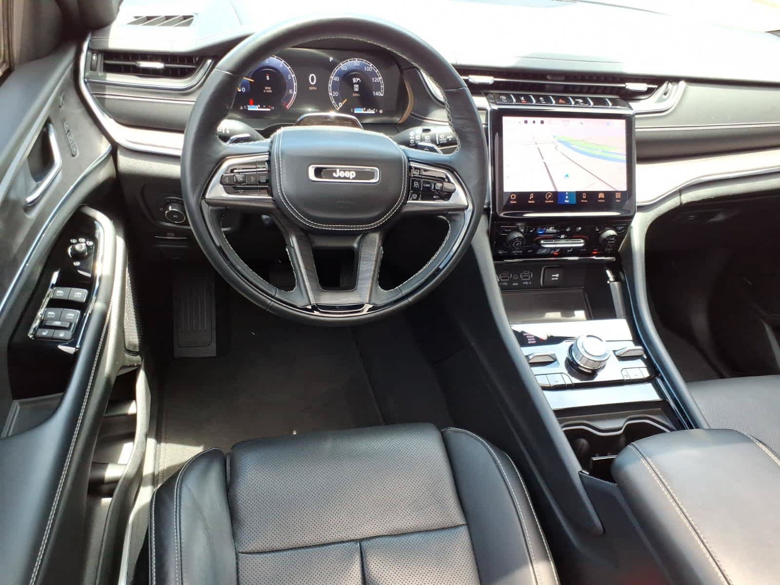 Used 2024 Jeep Grand Cherokee Overland w/ Adv Protech Group III AWD/4WD image 21