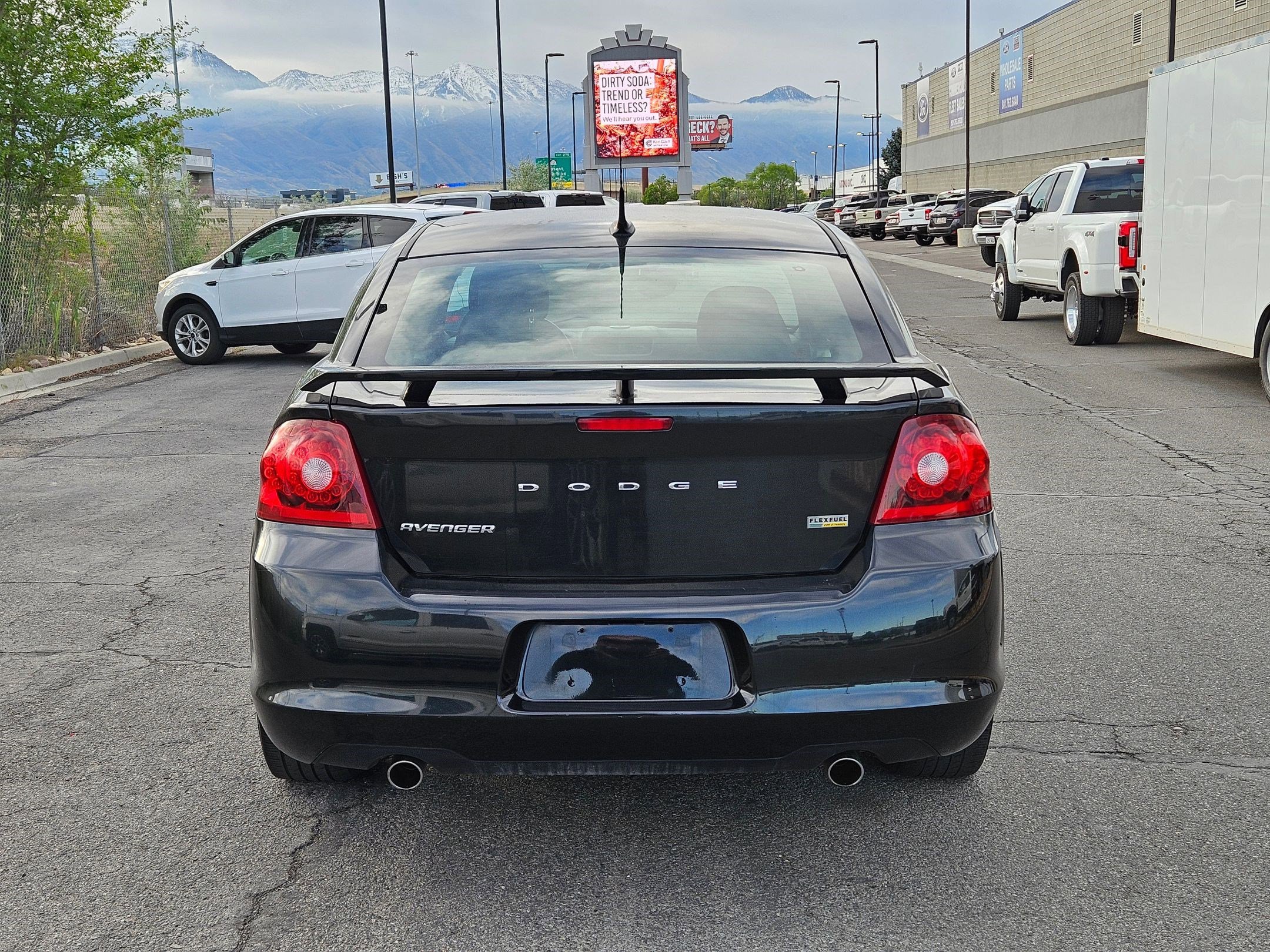 Used 2011 Dodge Avenger Heat FWD image 7