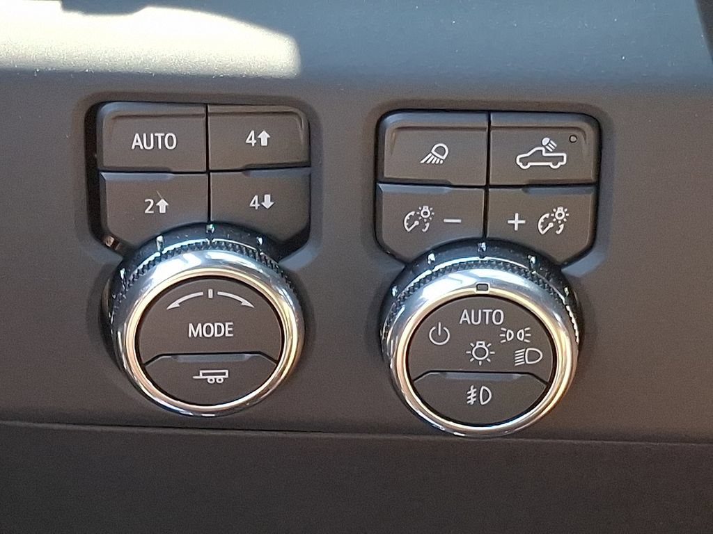 Used 2026 GMC Sierra 1500 AT4 w/ AT4 Premium Package AWD/4WD image 24