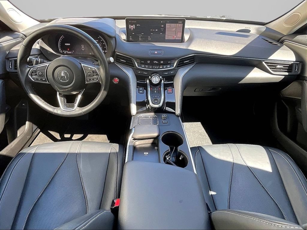 Used 2025 Acura TLX w/ Technology Package FWD image 9