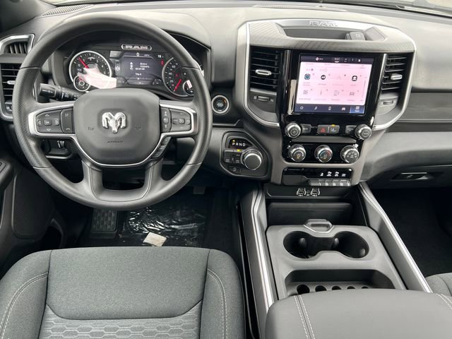 New 2026 RAM 1500 Express AWD/4WD image 3