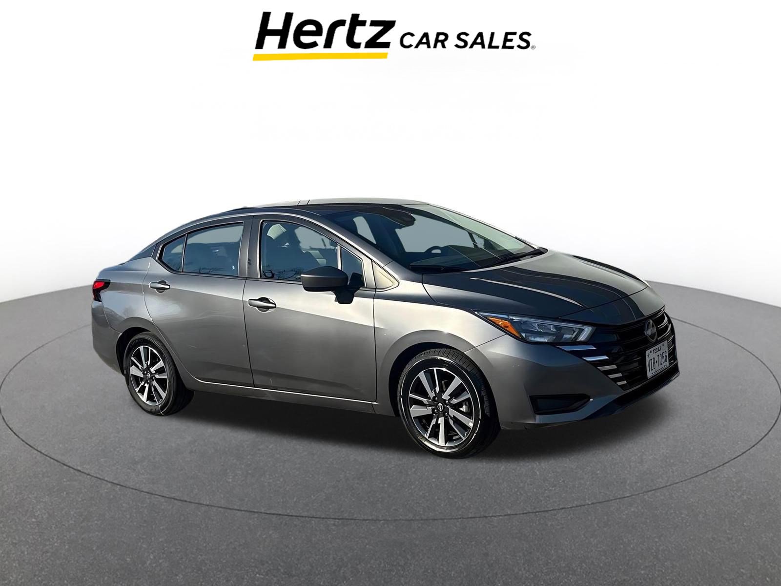 Used 2025 Nissan Versa SV image 1