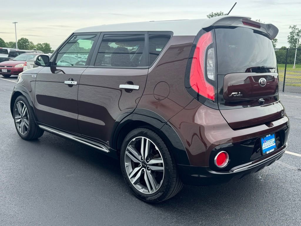 Used 2017 Kia Soul + FWD image 10