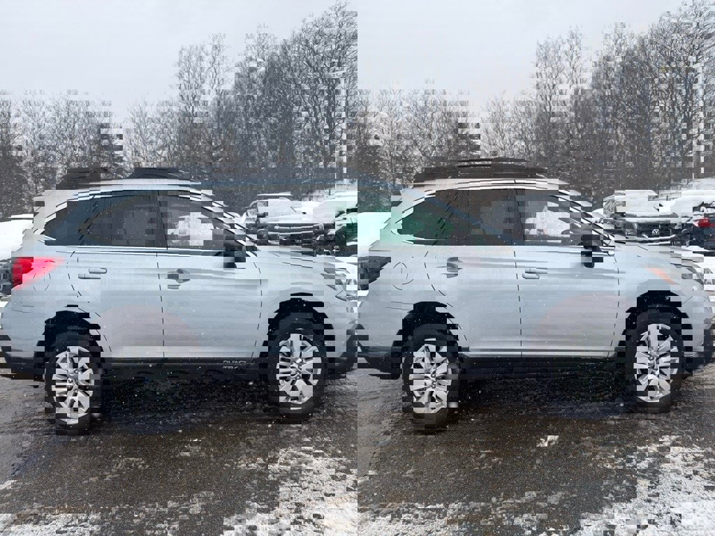 Used 2019 Subaru Outback 2.5i image 8