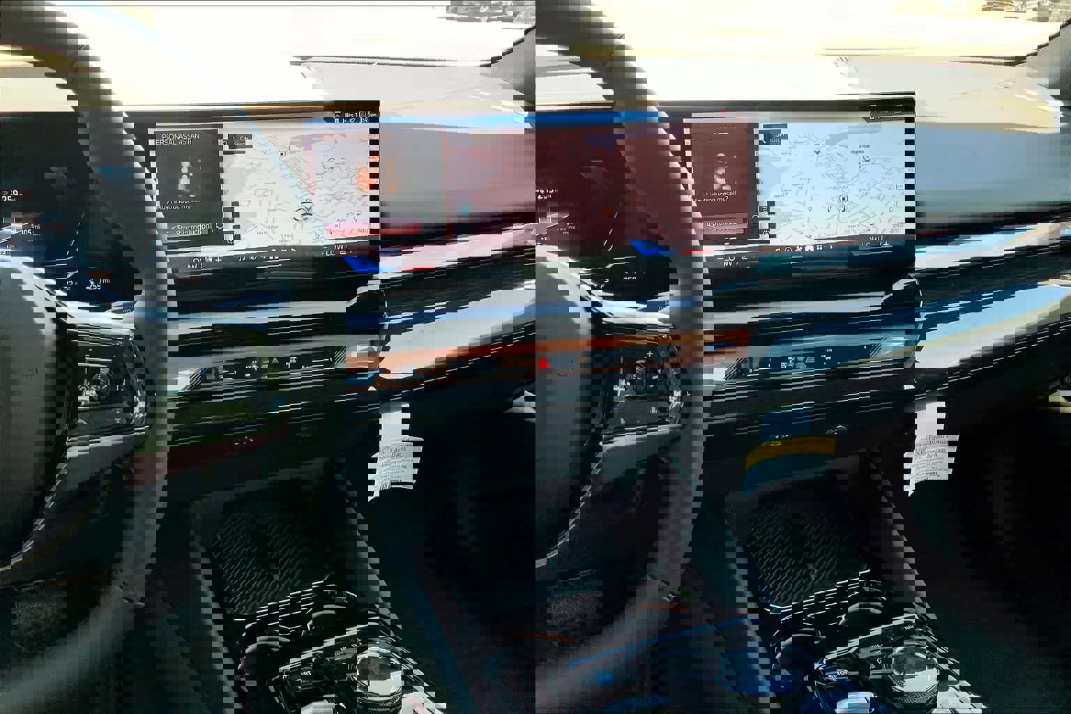 Used 2024 BMW i5 eDrive40i w/ Premium Package image 6