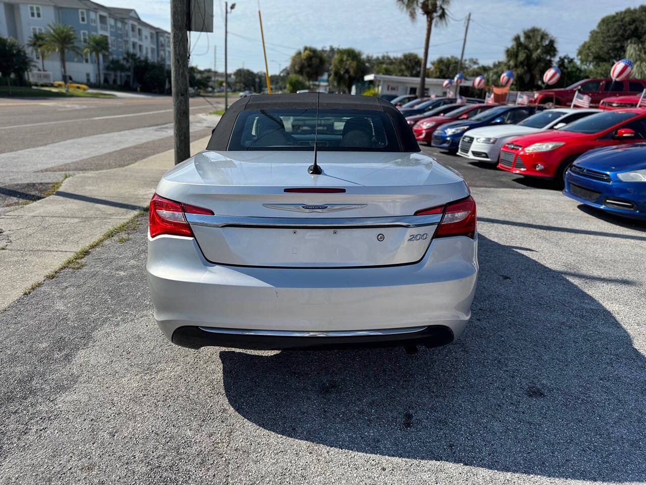 Used 2012 Chrysler 200 Touring FWD image 7