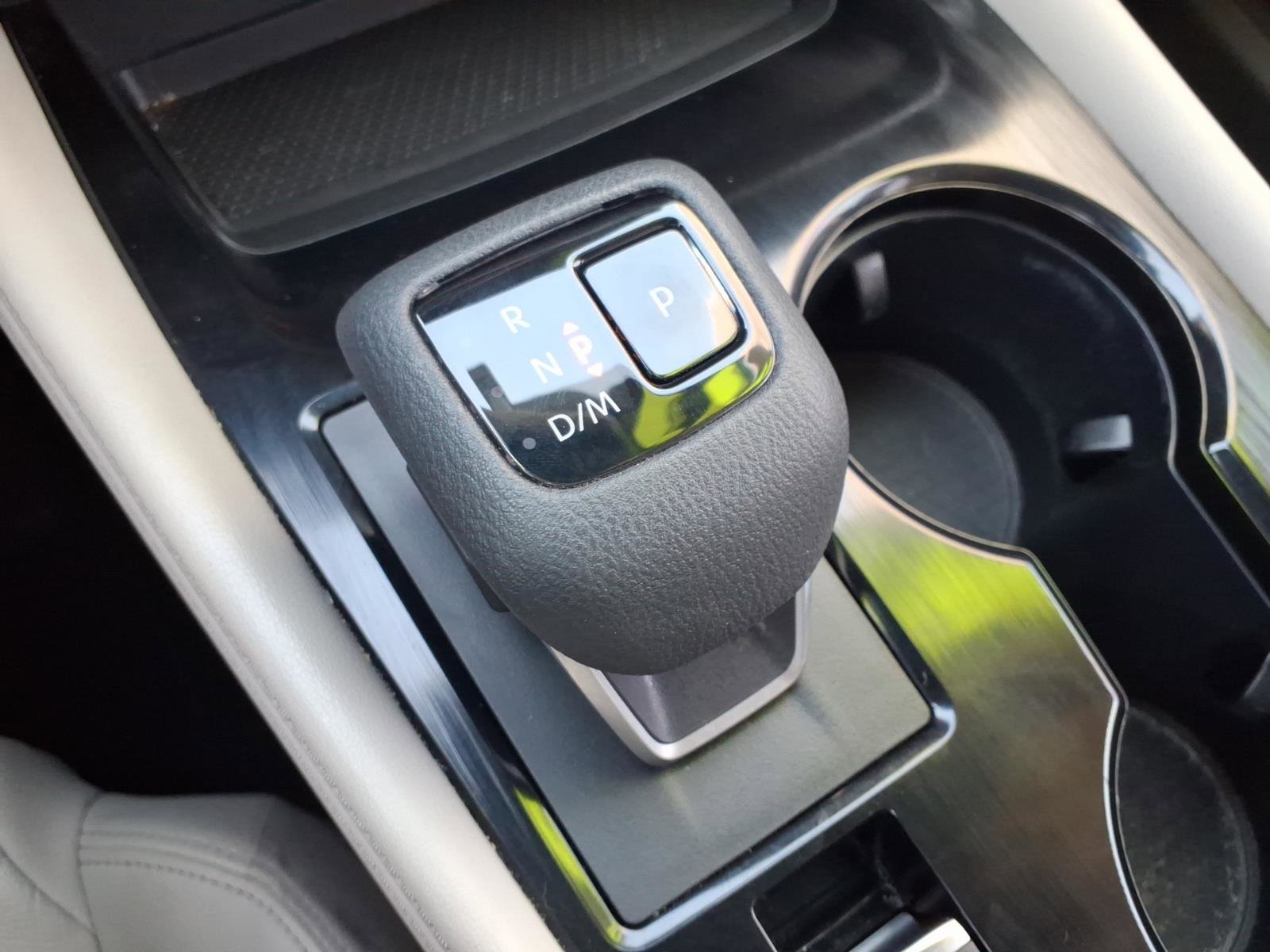 Used 2022 Nissan Rogue SL FWD image 23