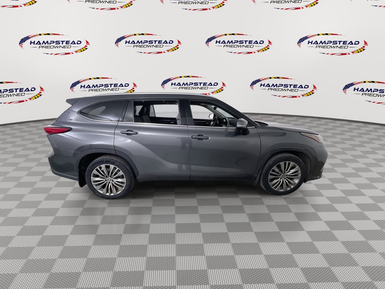 Used 2021 Toyota Highlander Platinum AWD/4WD image 9
