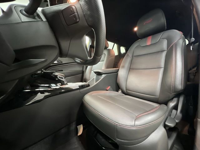 Certified 2024 Chevrolet Trax RS w/ Driver Confidence Package image 18