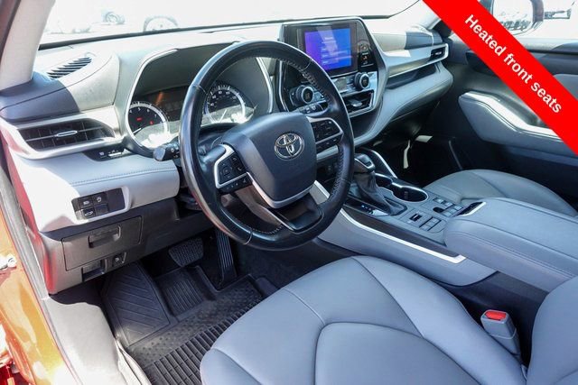 Certified 2023 Toyota Highlander XLE image 15