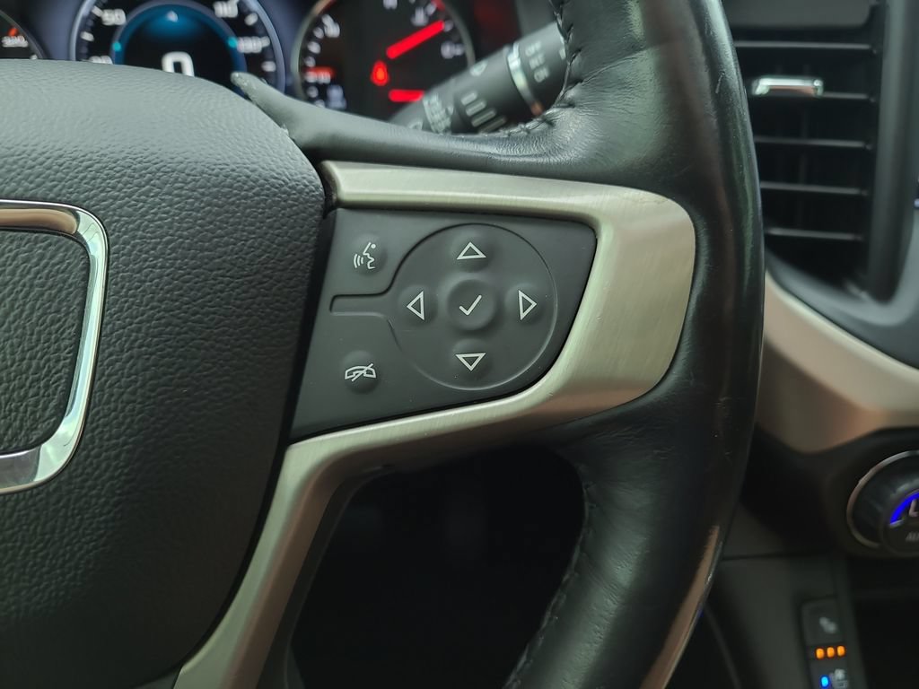 Used 2019 GMC Acadia Denali w/ Technology Package AWD/4WD image 32