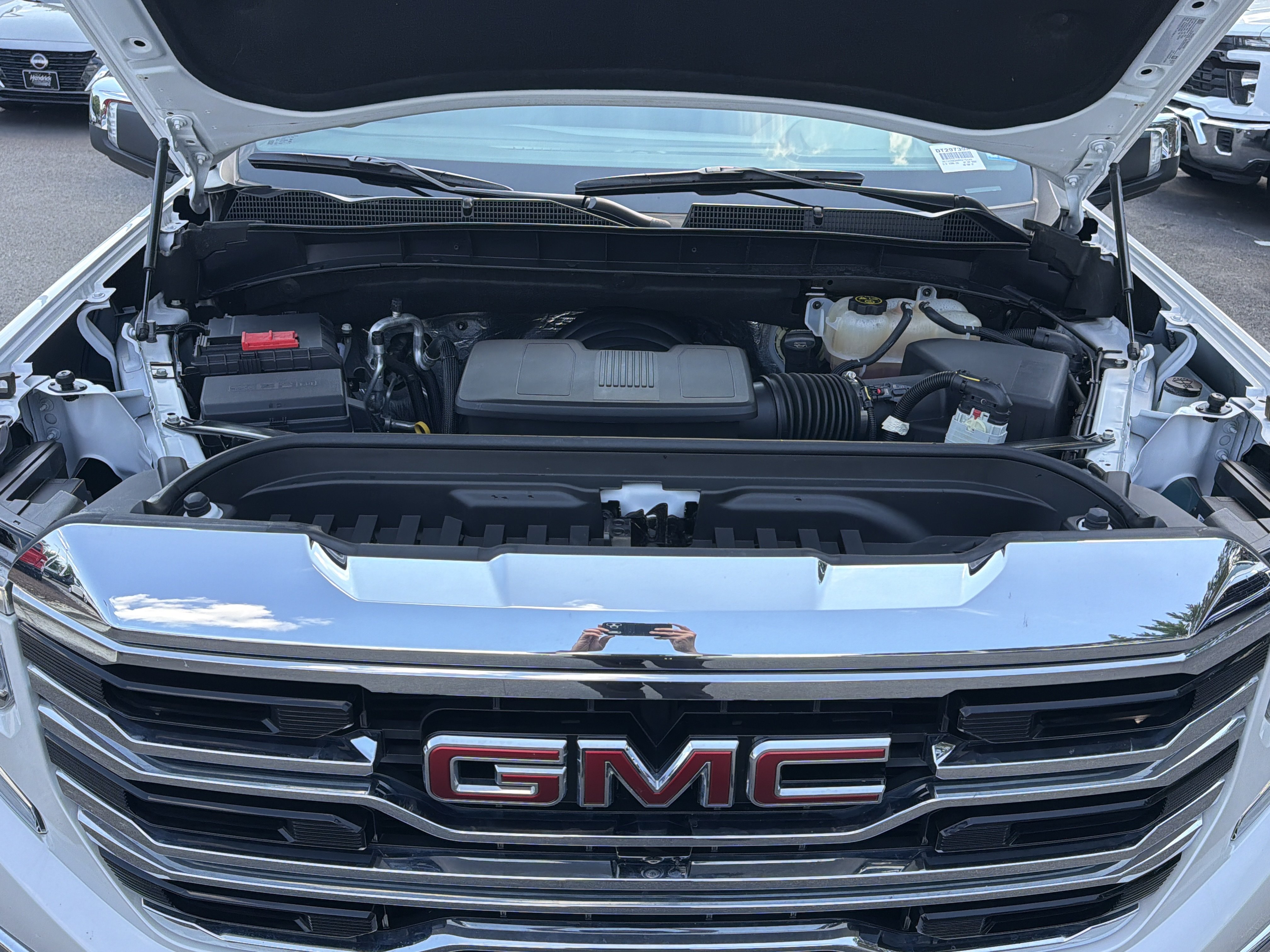 Used 2023 GMC Sierra 1500 SLT w/ SLT Premium Plus Package AWD/4WD image 36