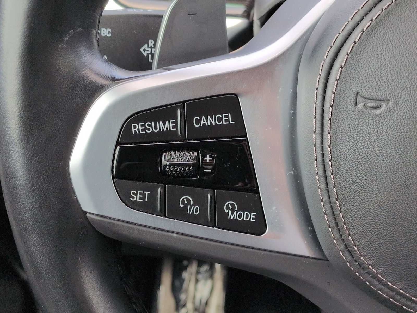 Used 2024 BMW X5 xDrive40i w/ M Sport Package AWD/4WD image 26