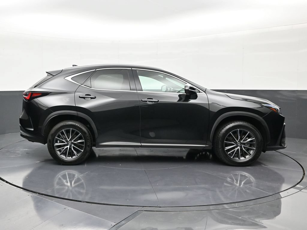 Used 2024 Lexus NX 250 FWD w/ Towing Package (2000 Lbs) image 6