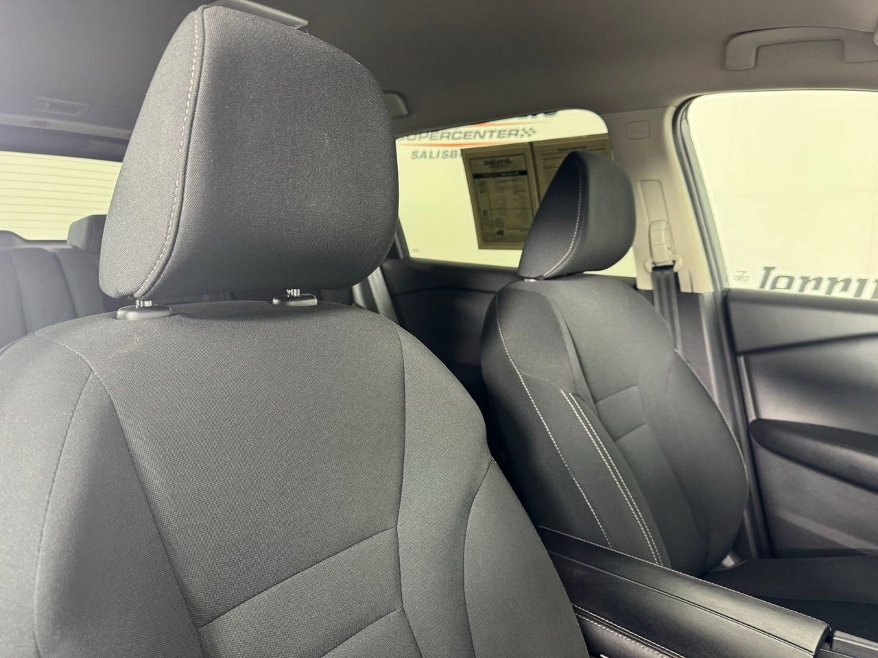 Used 2024 Nissan Rogue S image 35