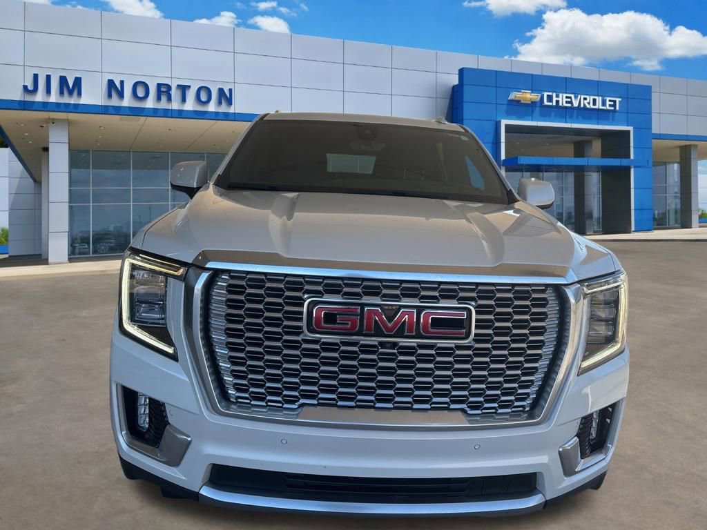 Used 2021 GMC Yukon XL Denali w/ Denali Premium Package AWD/4WD image 1