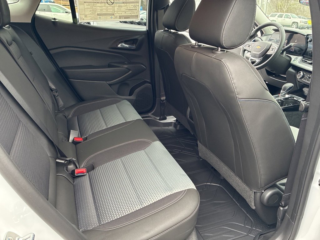New 2026 Chevrolet Trax LT w/ Driver Confidence Package image 19