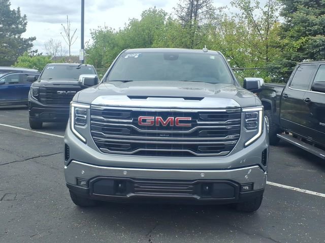 Used 2023 GMC Sierra 1500 SLT w/ SLT Premium Plus Package AWD/4WD image 2