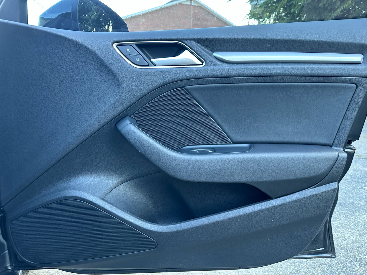 Used 2018 Audi A3 2.0T Premium image 32