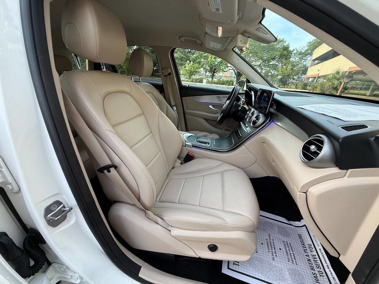 Used 2020 Mercedes-Benz GLC 300 image 38