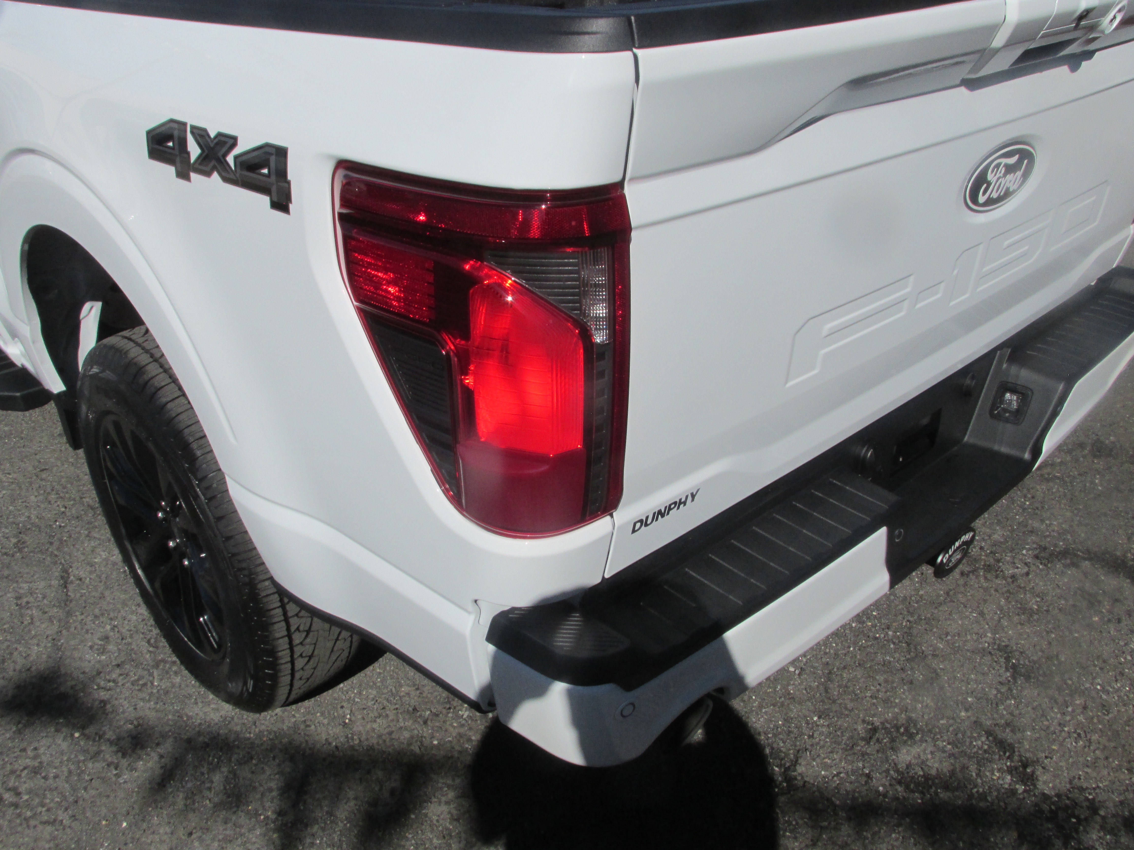 New 2026 Ford F150 XLT w/ Equipment Group 302A MID image 12