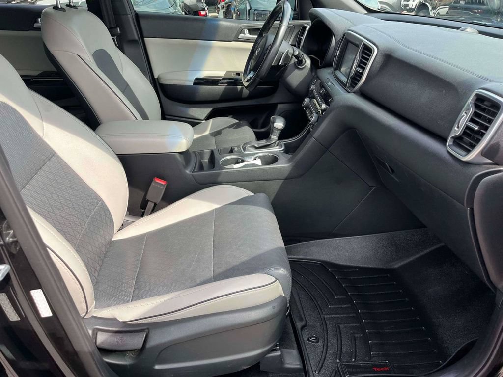 Used 2018 Kia Sportage EX w/ EX Sport Appearance Package FWD image 12