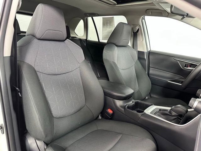 Used 2025 Toyota RAV4 XLE w/ Convenience Package image 26