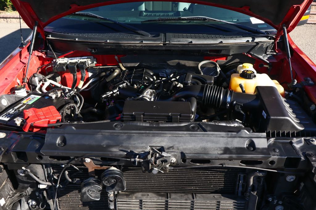 Used 2014 Ford F150 XLT w/ XLT Chrome Package image 12