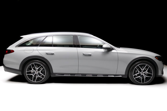 Used 2025 Mercedes-Benz E 450 4MATIC All-Terrain Wagon image 2