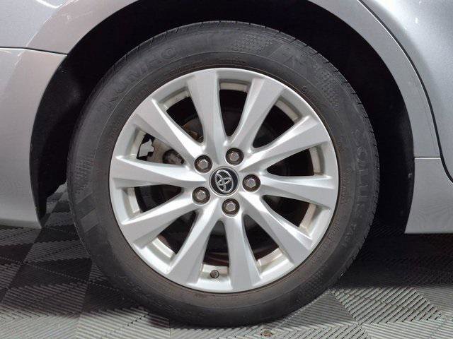 Certified 2019 Toyota Camry LE image 24