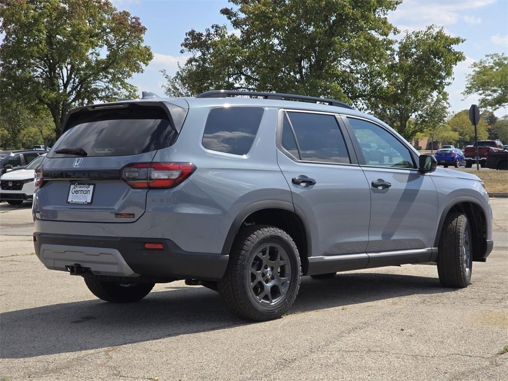 New 2025 Honda Pilot TrailSport image 19