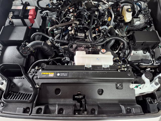 Certified 2025 Toyota 4Runner SR5 AWD/4WD image 8