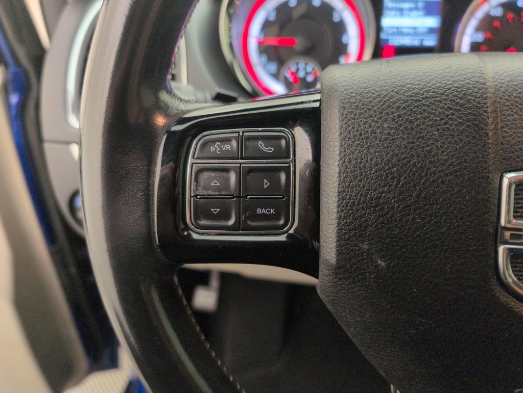 Used 2019 Dodge Grand Caravan SXT w/ Rear Park Assist Package image 38