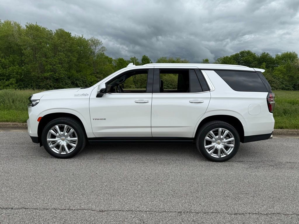 Used 2023 Chevrolet Tahoe High Country w/ Premium Package AWD/4WD image 26