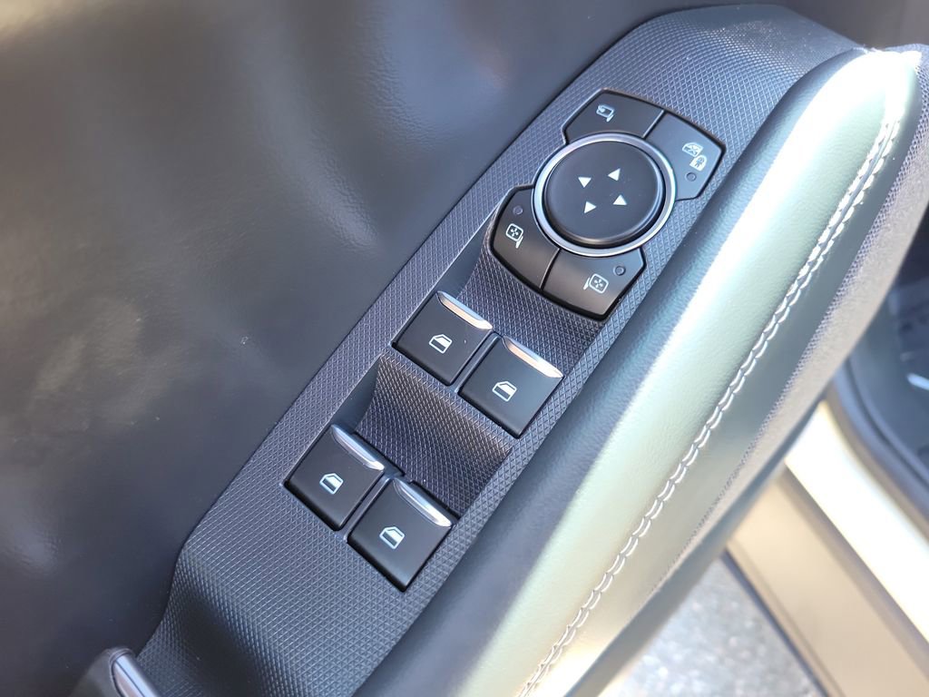 Used 2025 Ford Mustang Mach-E Premium image 14