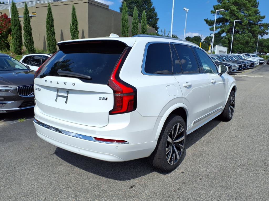 New 2026 Volvo XC90 B5 Core AWD/4WD image 3