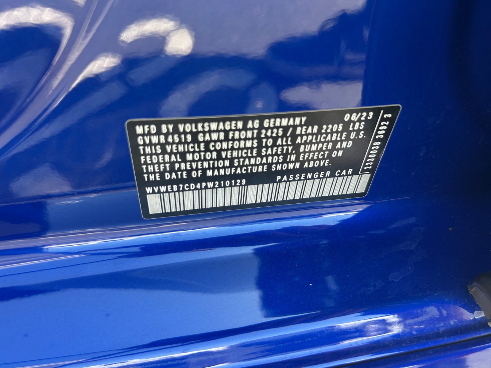 Used 2023 Volkswagen Golf R AWD/4WD image 24