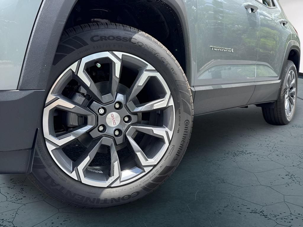 New 2027 GMC Terrain Elevation w/ Elevation Premium Package FWD image 2