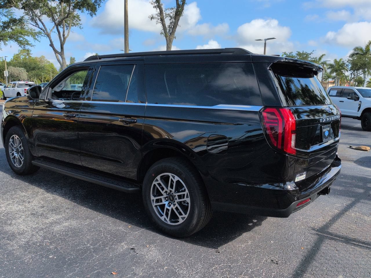 New 2026 Ford Expedition Max Active RWD image 6
