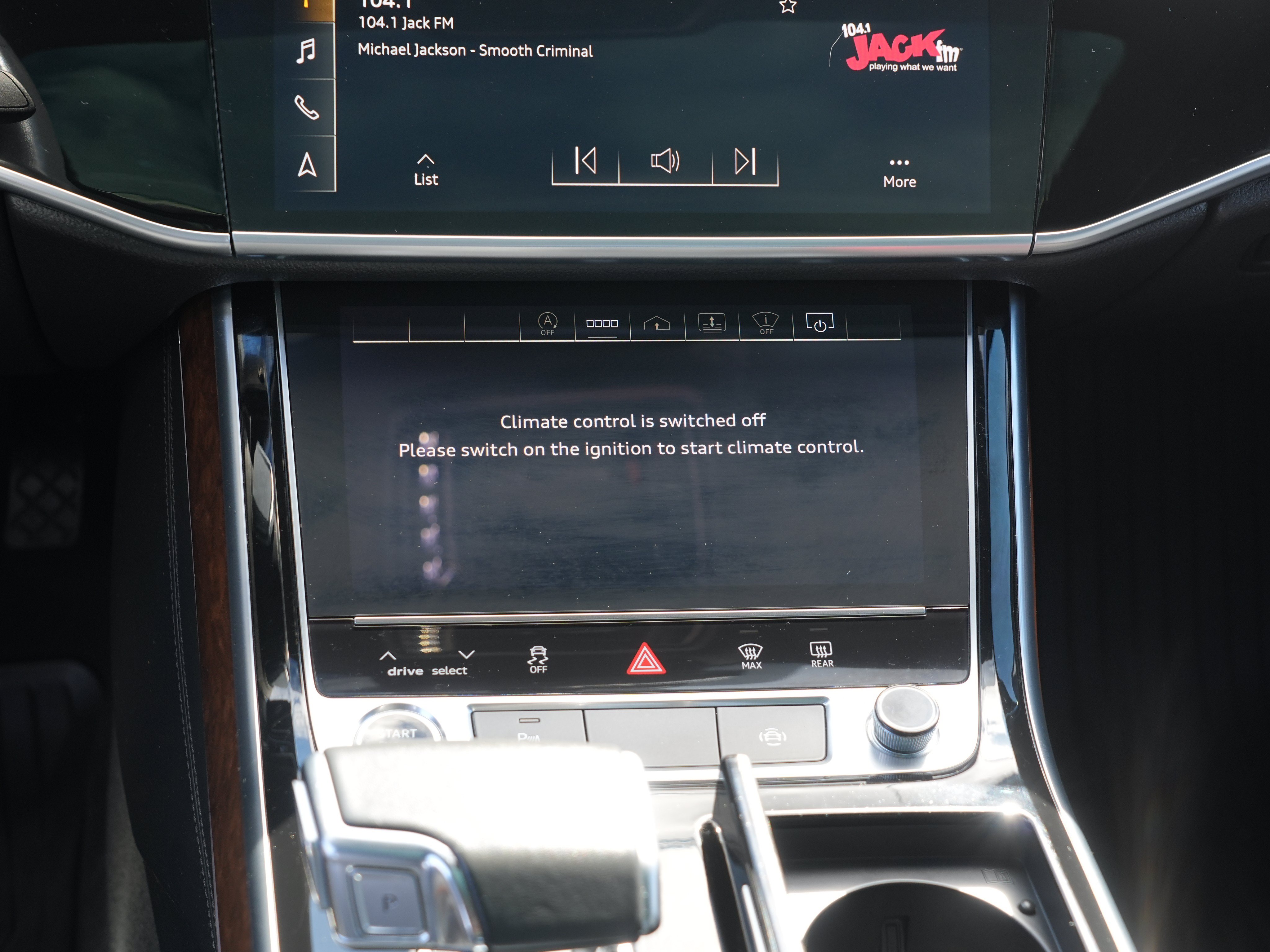 Used 2021 Audi A8 L 4.0T w/ Executive Plus Package AWD/4WD image 24