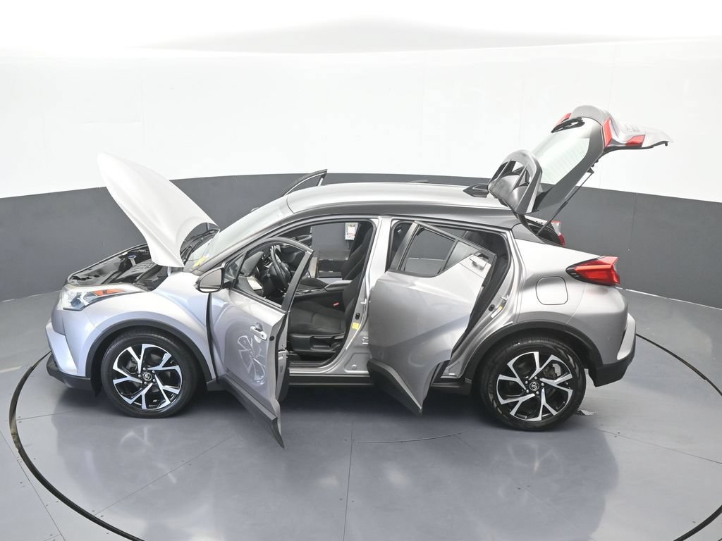 Used 2019 Toyota C-HR XLE FWD image 64