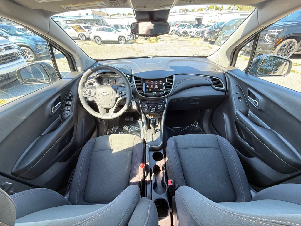 Used 2020 Chevrolet Trax LS w/ Tint and Cruise Package FWD image 20