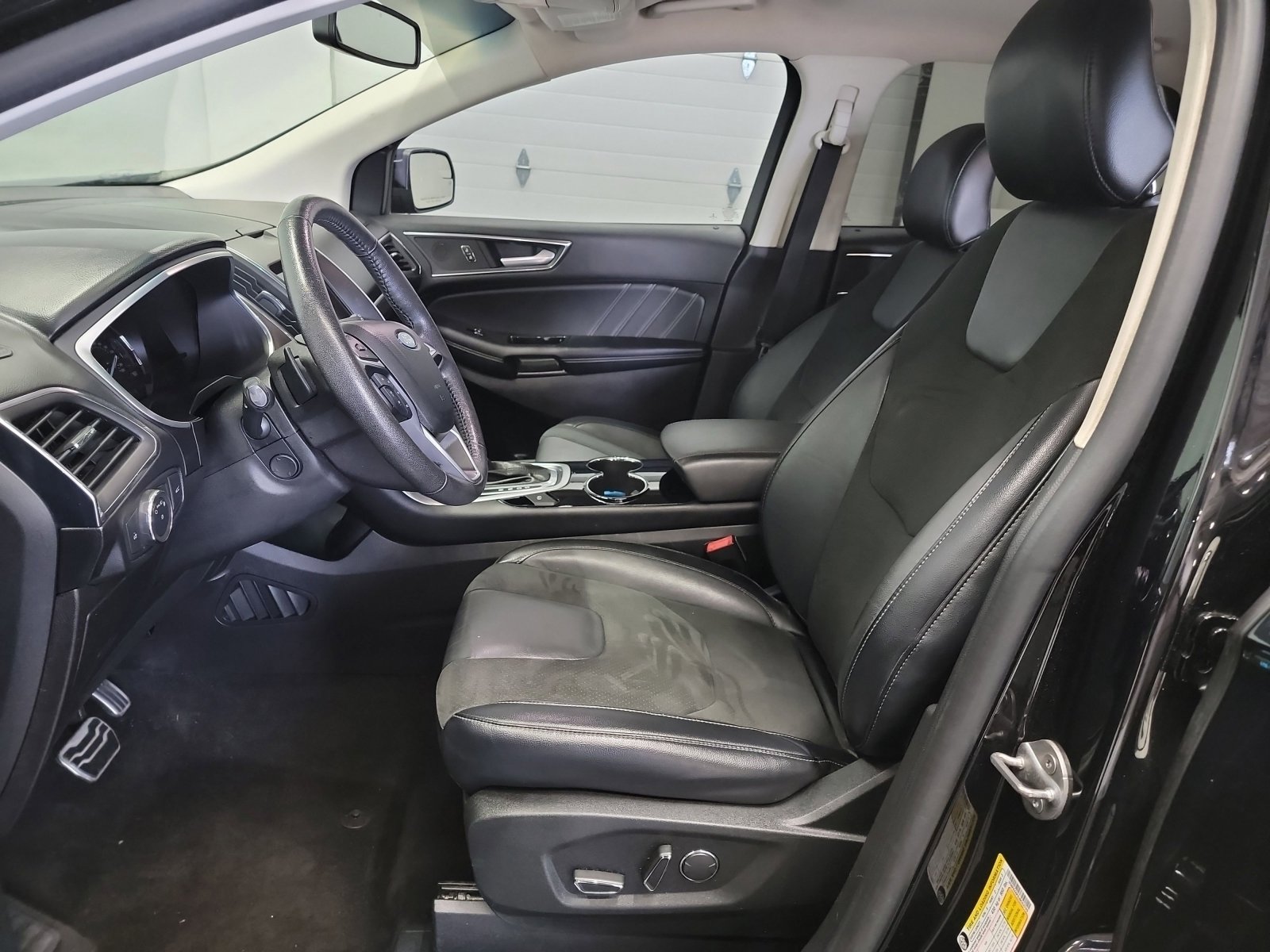 Used 2018 Ford Edge Sport w/ Technology Package AWD/4WD image 12