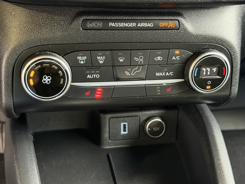 Used 2020 Ford Escape SE Sport FWD image 20