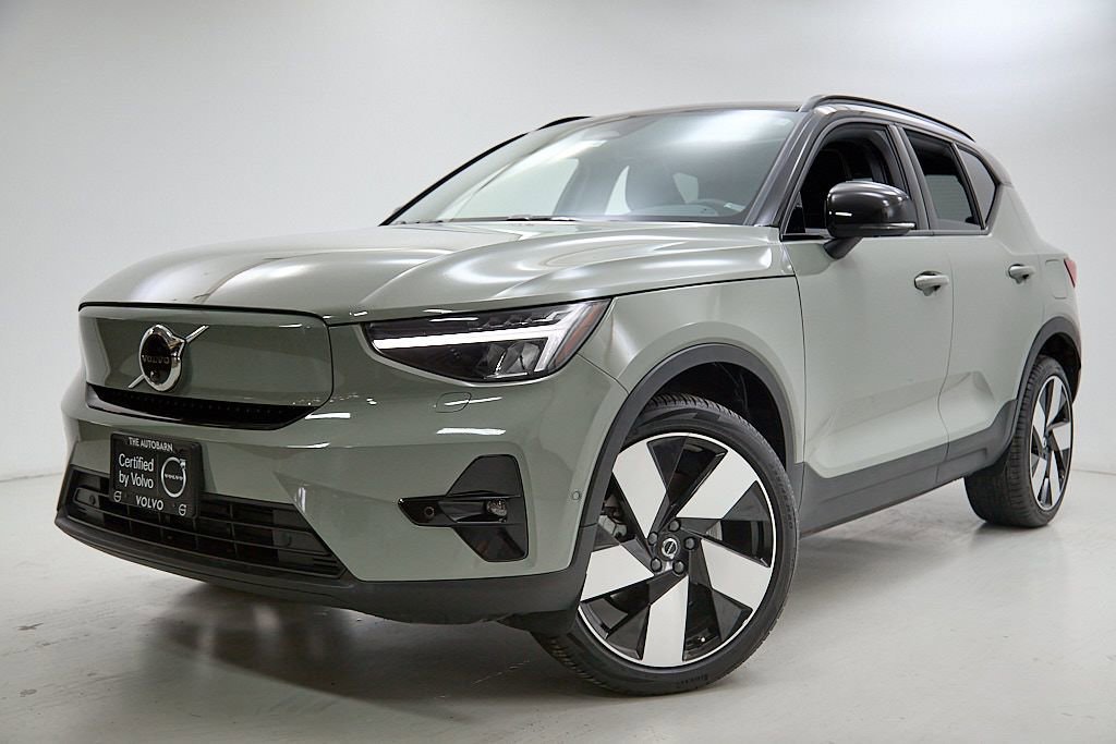 Certified 2023 Volvo XC40 Recharge Ultimate image 2