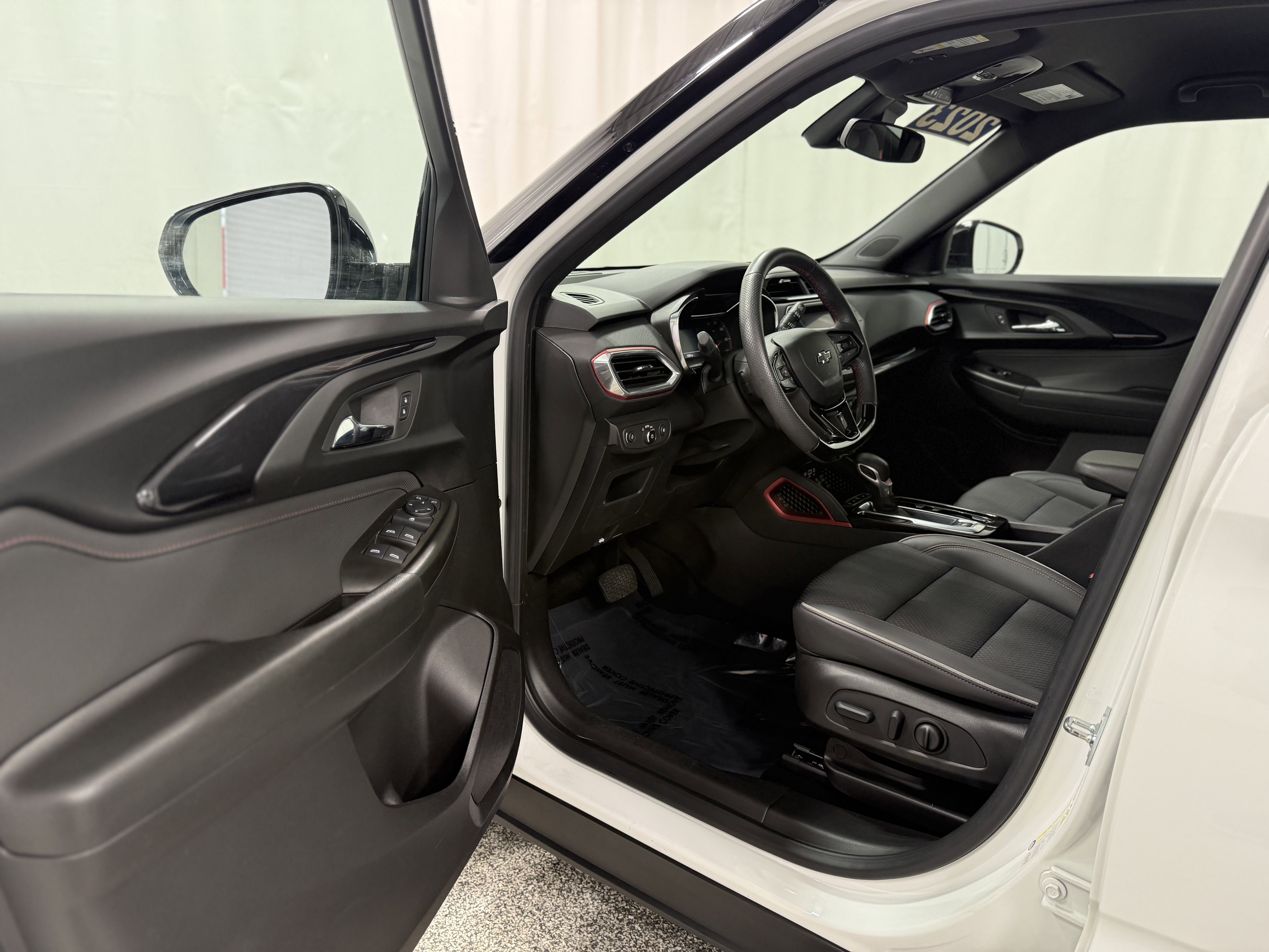 Certified 2023 Chevrolet TrailBlazer RS image 10