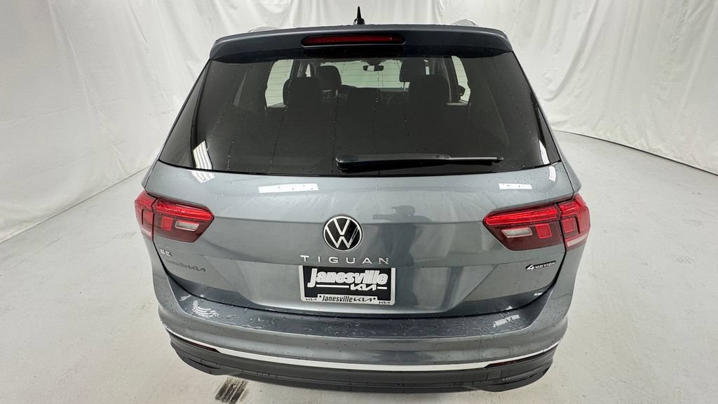 Used 2024 Volkswagen Tiguan SE AWD/4WD image 4