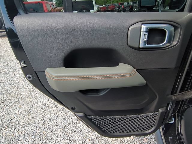 New 2026 Jeep Gladiator Mojave w/ Safety Group AWD/4WD image 26