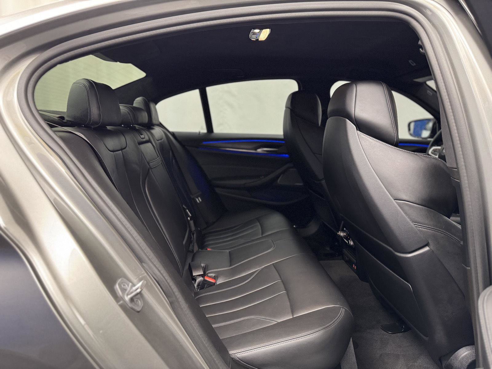 Used 2021 BMW M5 image 35